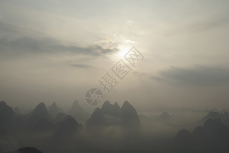 桂林Limestone山峰图片