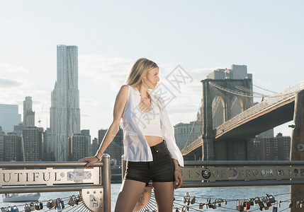 美国纽约布鲁克林青年妇女图片