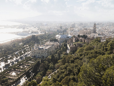 西班牙马拉加市城的远望风景图片