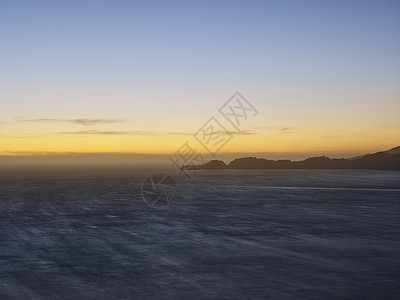海平面日出日落图片