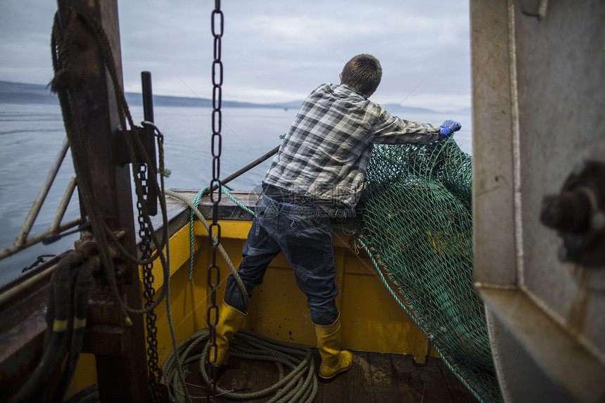 苏格兰Skye岛渔民准备网苏格兰Skye岛图片