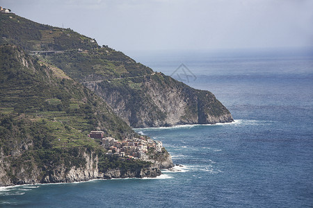 意大利科内利亚悬崖村图片