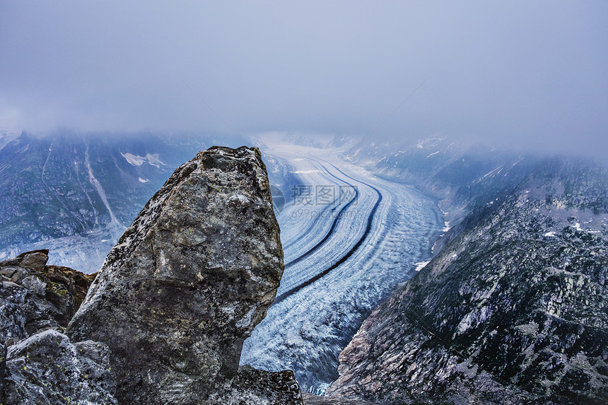 瑞士埃格吉索恩的岩石图片