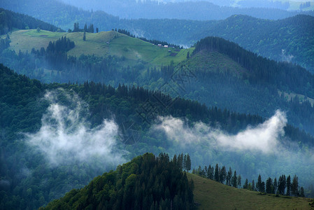 乌克兰伊万诺弗科夫斯克地区喀尔巴阡山高清图片