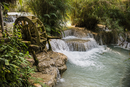 匡寺瀑布老挝LuangPrabang宽西瀑布背景