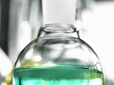 容量瓶实验室中的化学背景