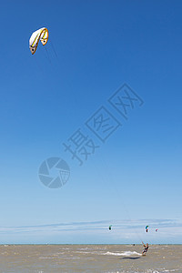 海边的冲浪风筝图片