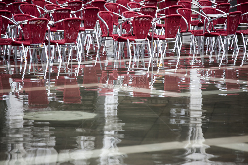 意大利威尼斯圣马克广场的咖啡椅图片