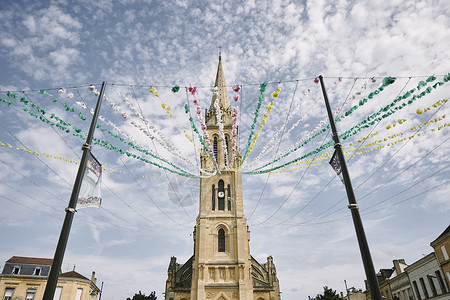 法国阿基坦贝格拉克埃格利斯圣母院钟楼背景