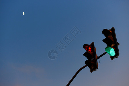 交通灯夜晚的红绿灯背景