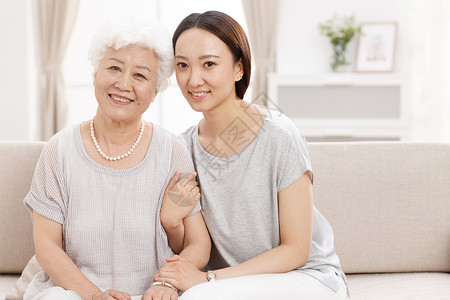 子女关爱老人老年人仅成年人女人幸福快乐的母女背景