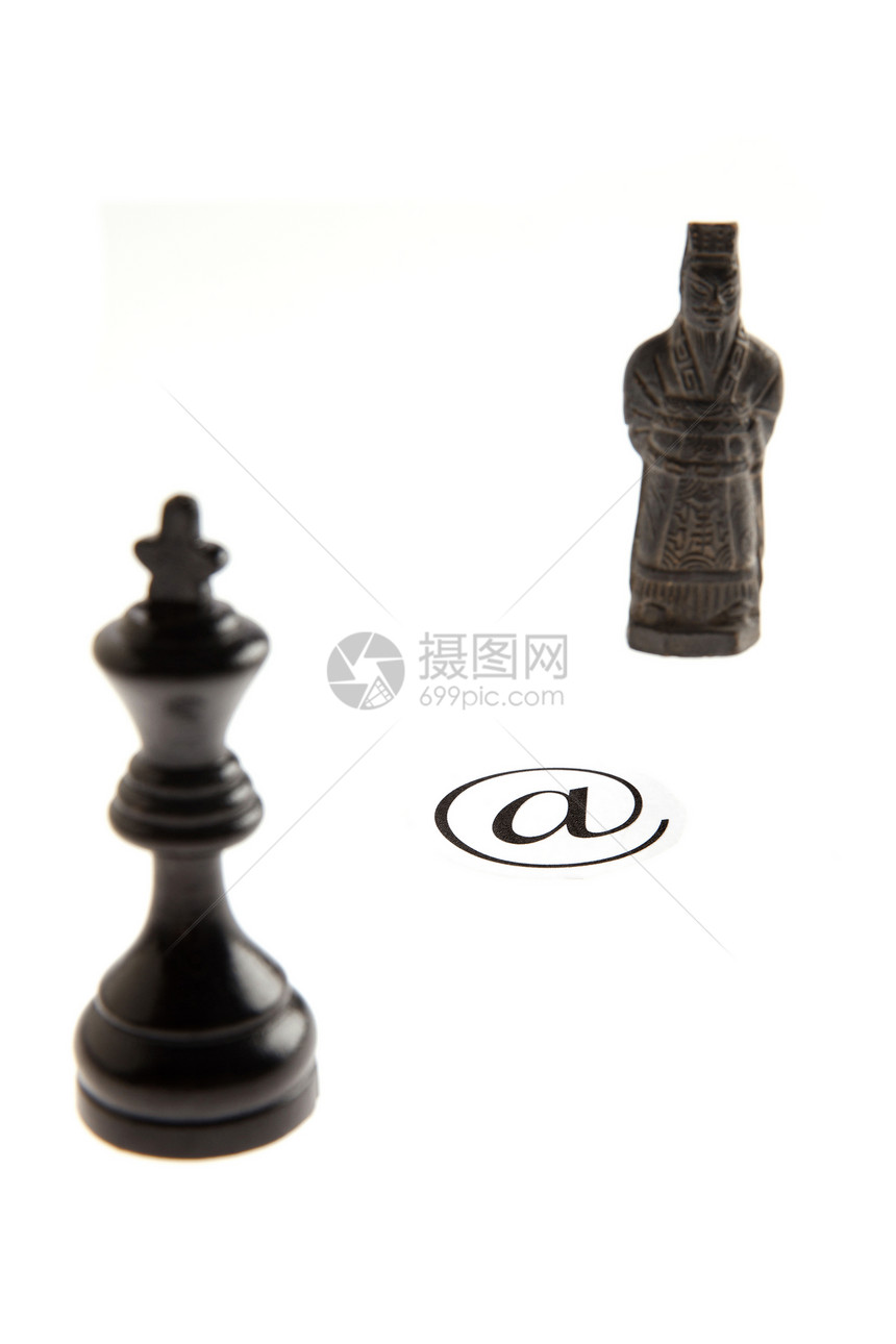 国际象棋棋盘对弈图片