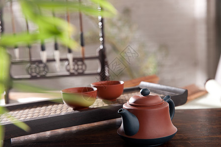 中式饮用水传统茶具图片