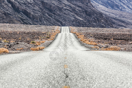 高速公路美景偏远的汽车广告背景图图片