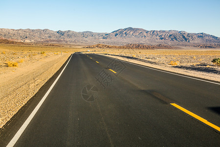 砂石地面大盆地沙漠汽车广告背景图背景