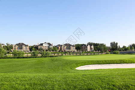 城市高尔夫球手草坪户外自然美北京未来科技城风光背景