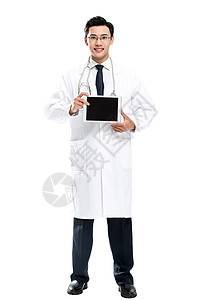 男医生拿着平板电脑图片