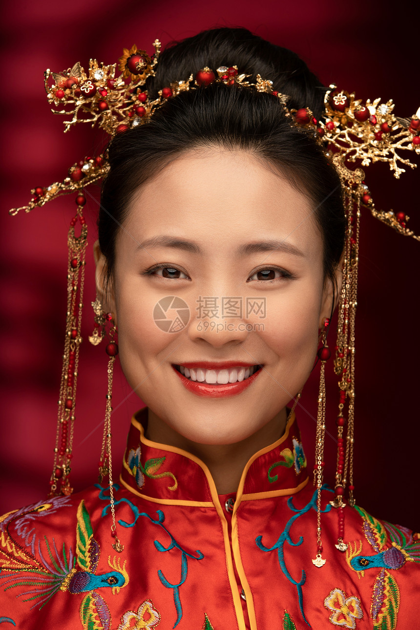 漂亮的中式新娘图片