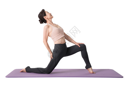 白色分开中年女性练习瑜伽背景