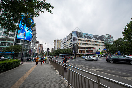 金融人群北京城市建筑购物广场背景