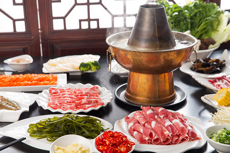 年夜饭铜锅火锅美食美味的老北京涮羊肉火锅背景