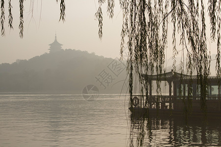 自然美旅游目的地水平构图浙江省杭州西湖雷峰塔图片