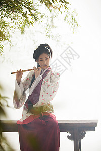 竹子表演垂直构图古装美女吹笛子图片