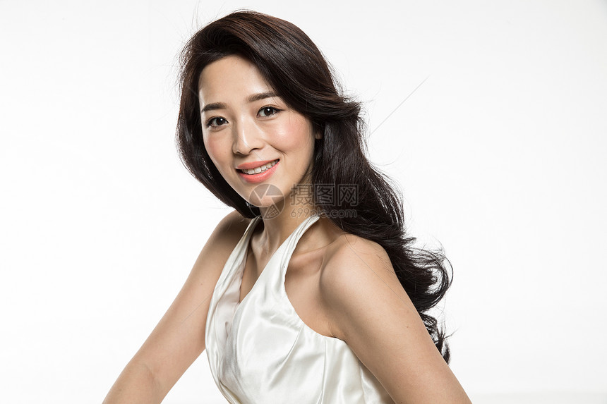 完美亚洲人亚洲有着漂亮头发的美女图片