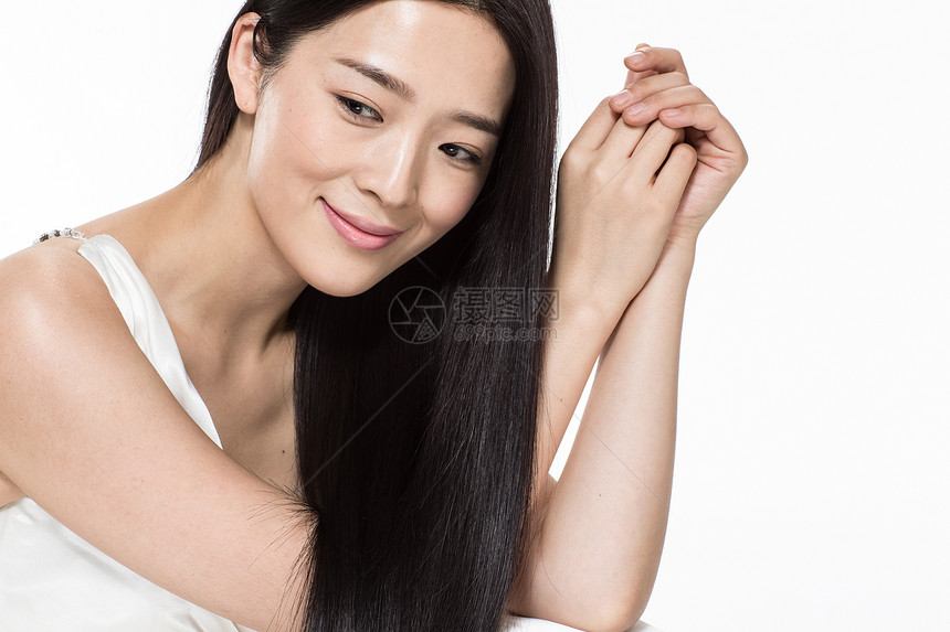仅成年人东亚信心有着柔顺的长发的美女图片