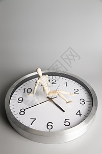 模型钟表两个物体静物创意图片