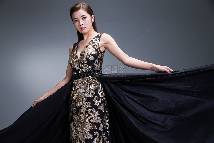 亚洲人女人亚洲身穿晚礼服的优雅女图片