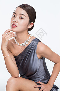珠宝摄影健康生活方式摄影成年人漂亮的青年女人的肖像背景