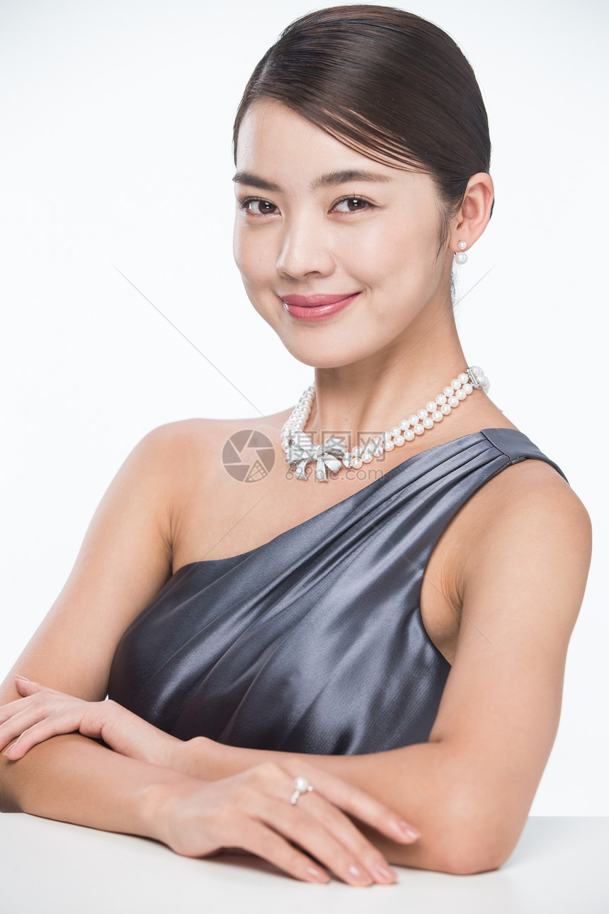 20多岁亚洲人漂亮的人漂亮的青年女人的肖像图片