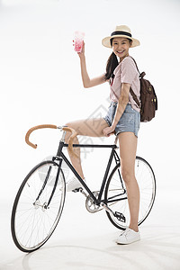 快乐交通工具东亚青年女孩骑车旅行图片