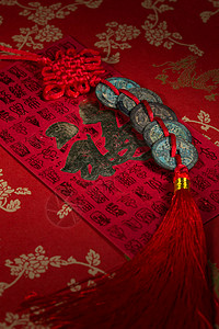 理财红包古典风格少量物体财富铜钱和红包背景