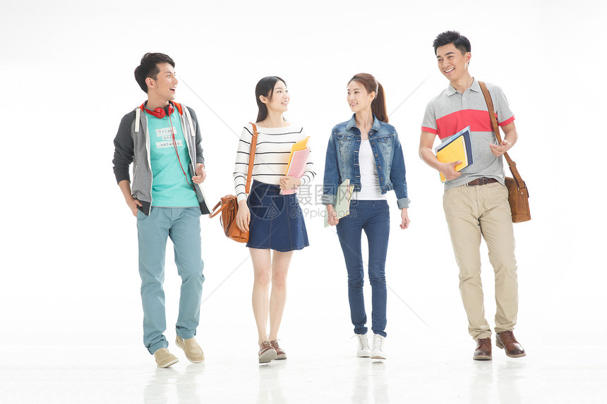 表现积极东方人魅力四个年轻的大学生图片