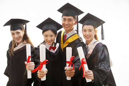 一群留学生穿着学士服的大学生庆祝毕业背景