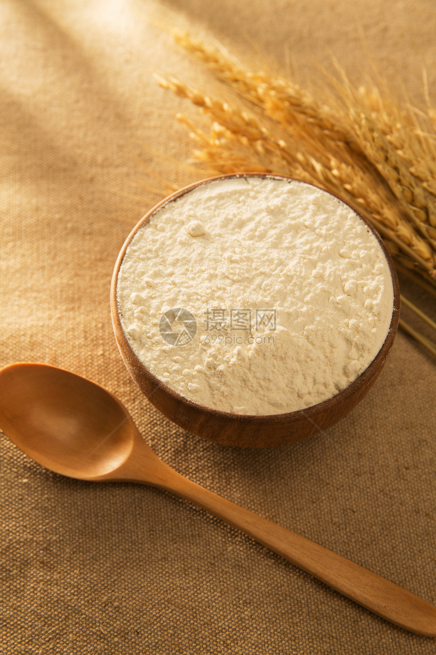 小麦粉营养膳食纤维面粉图片