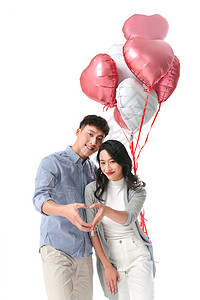 快乐约会欢乐浪漫情侣拿着心形气球图片