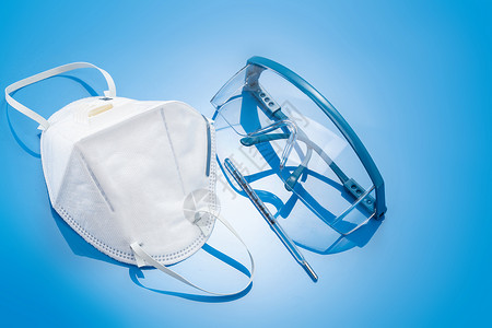 防疫防护口罩和护目镜高清图片