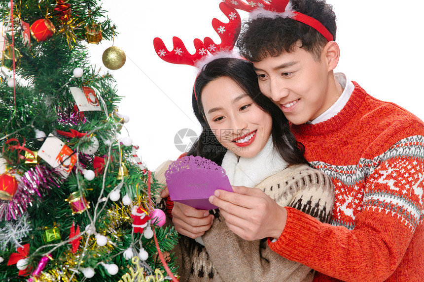 毛衣气球捉迷藏青年男人送女朋友圣诞礼物图片