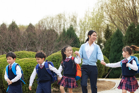 早期上学男生女生教育学生和老师背景