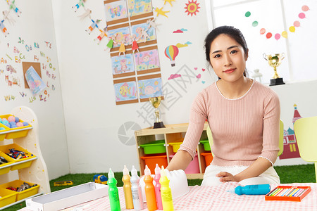 智力亚洲早期教育幼儿园老师图片