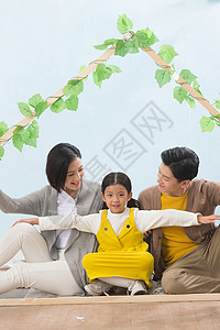 青年人家庭生活亚洲快乐家庭装修房子图片