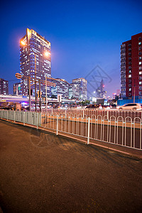 繁荣建筑外部霓虹灯北京城市建筑夜景高清图片