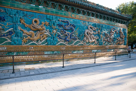 北京九龙壁名胜古迹风景旅游胜地北京北海公园九龙壁背景