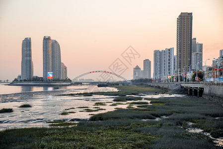市区海景水辽宁省丹东城市风光高清图片