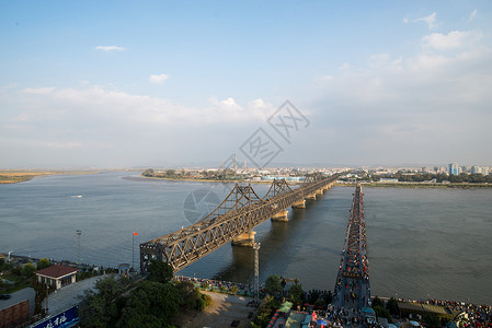 都市风景朝鲜建筑辽宁省丹东大桥高清图片