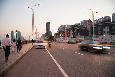 户外道路汽车辽宁省丹东城市建筑背景图片