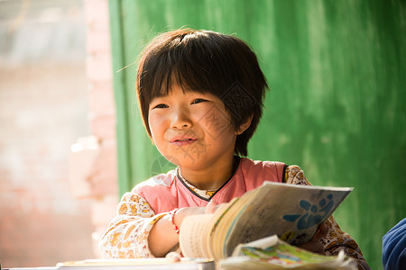 希望工程学生小学生乡村小学里的小学女生图片